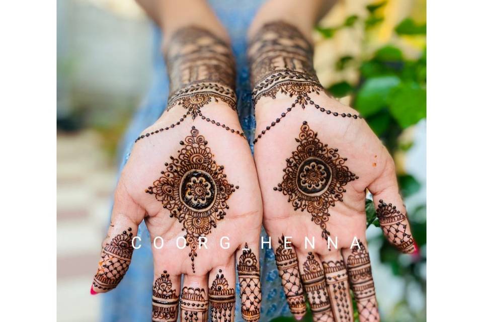 Trending mehndi design