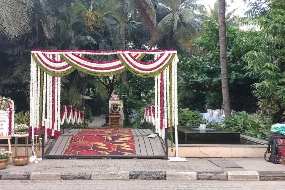 Entrance decor