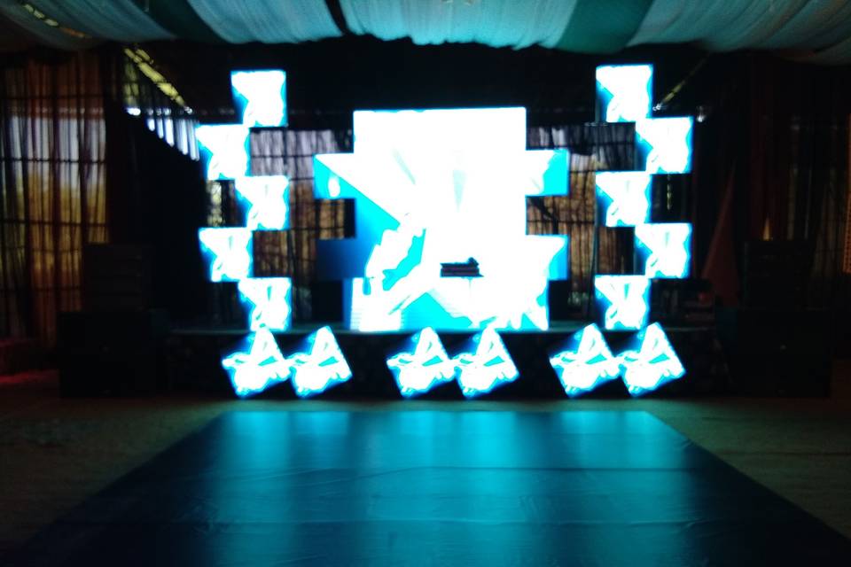 LED WALL DJ SETUP