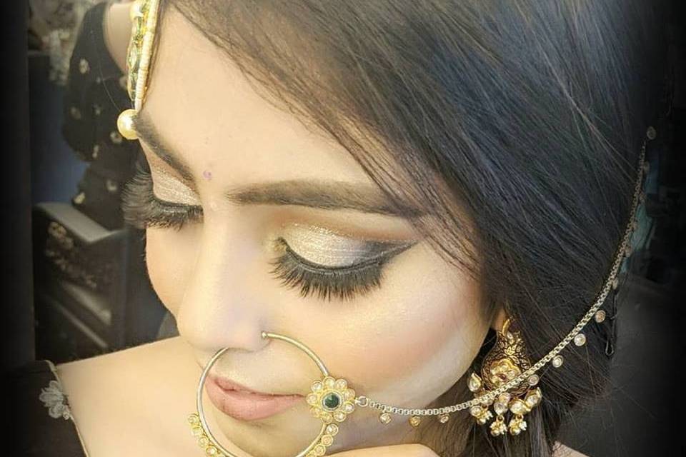 Makeup by Monica Wahi
