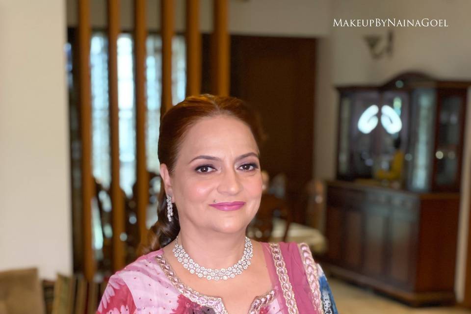 Bride’s Mom Party Makeup