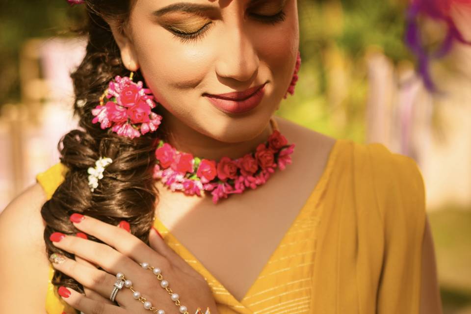 Mehendi makeup