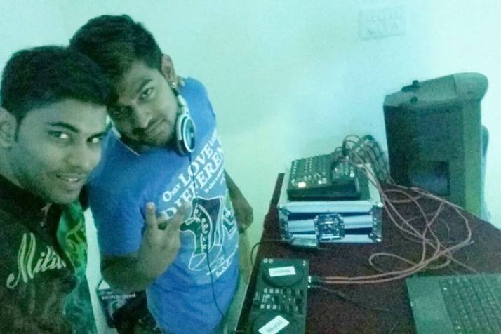 DJ Simon Goa