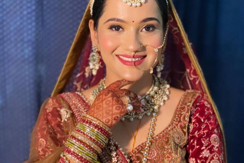 Bridal makeup & hairstyle