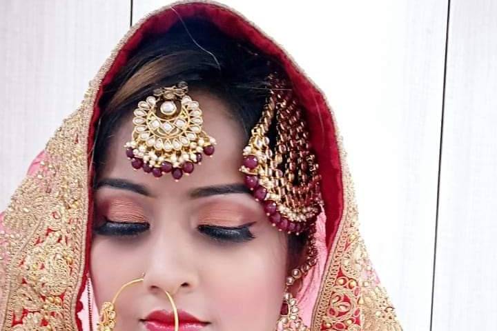 Bridal makeup