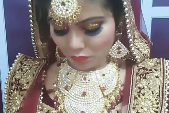 Bridal makeup