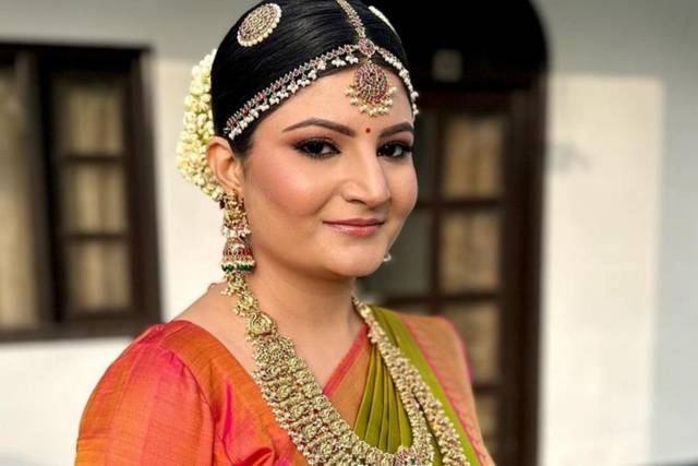 Laila Makeup Studio