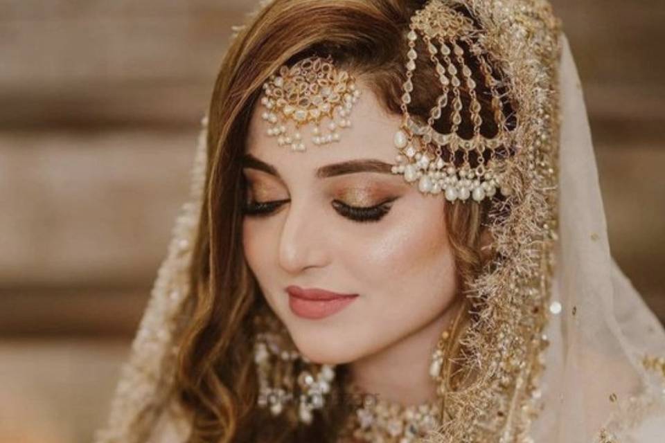 Laila Makeup Studio