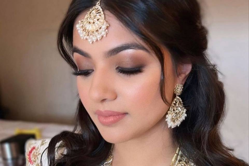 Laila Makeup Studio