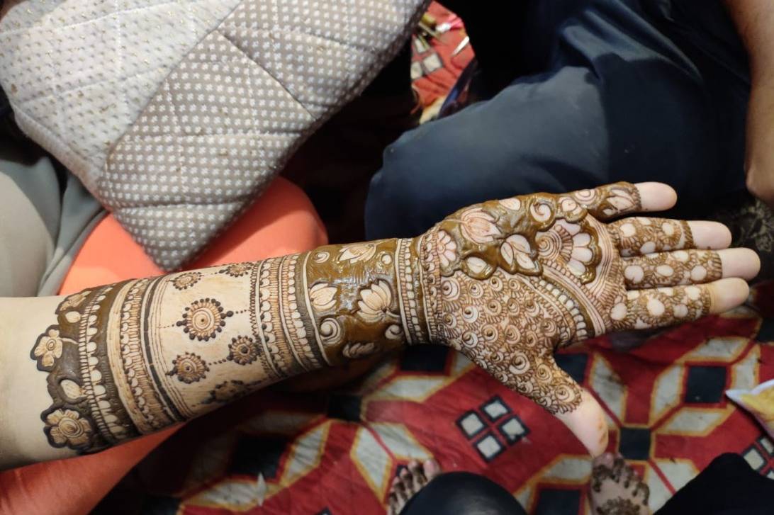 Professional Mehendi Artist - Health & Beauty - 1756828898