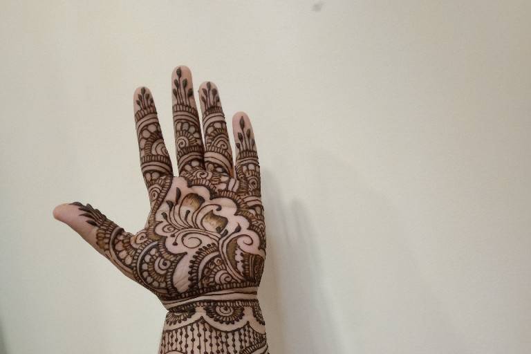 Nazia Mehendi Artist