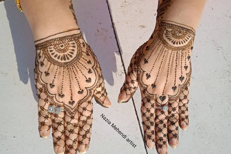 Nazia Mehendi Artist