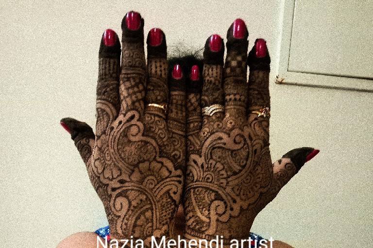 Nazia Mehendi Artist