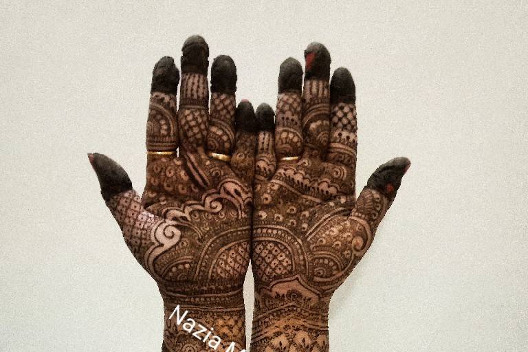 Nazia Mehendi Artist