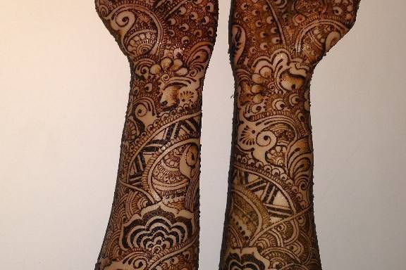 Nazia Mehendi Artist