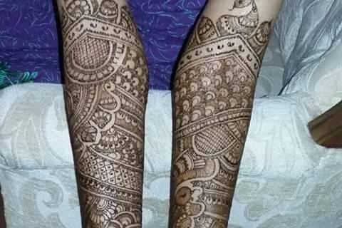 Nazia Mehendi Artist