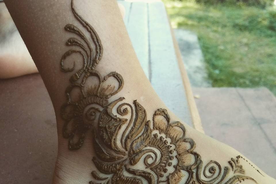 Nazia Mehendi Artist