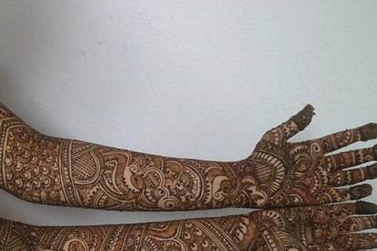 Nazia Mehendi Artist