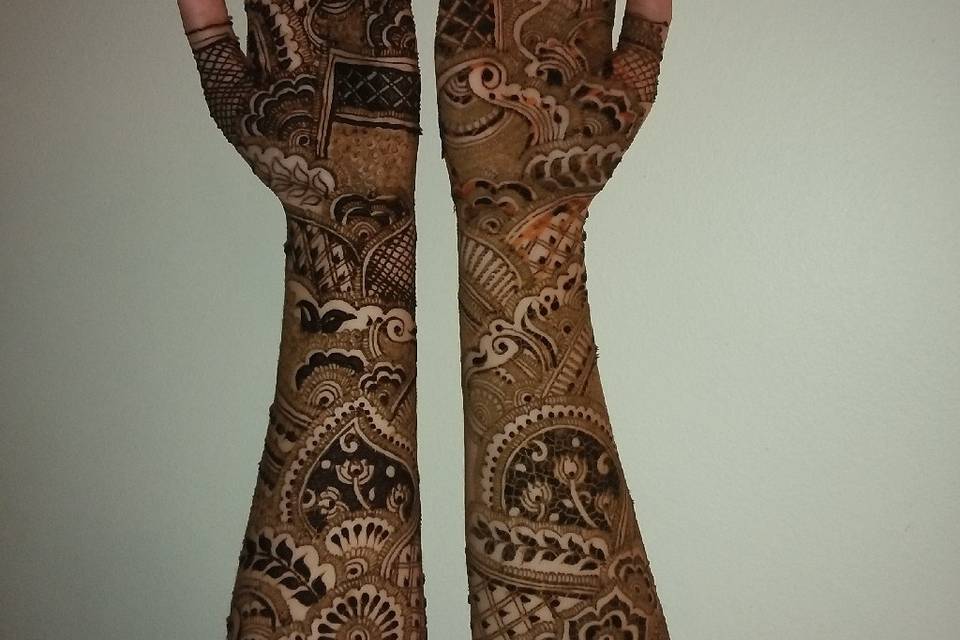 Non figured bridal Mehendi