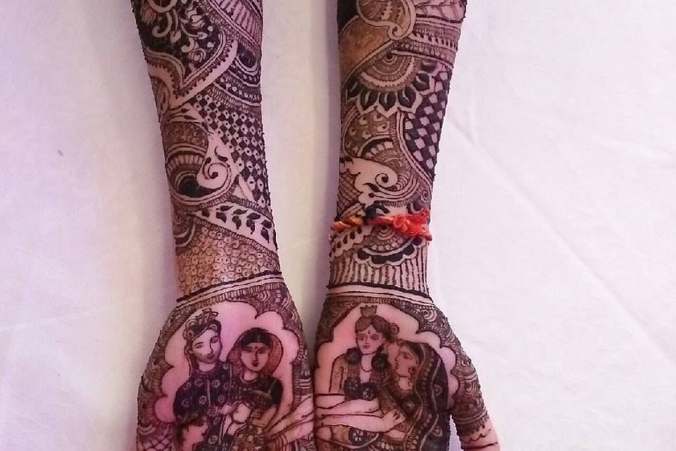 Nazia Mehendi Artist