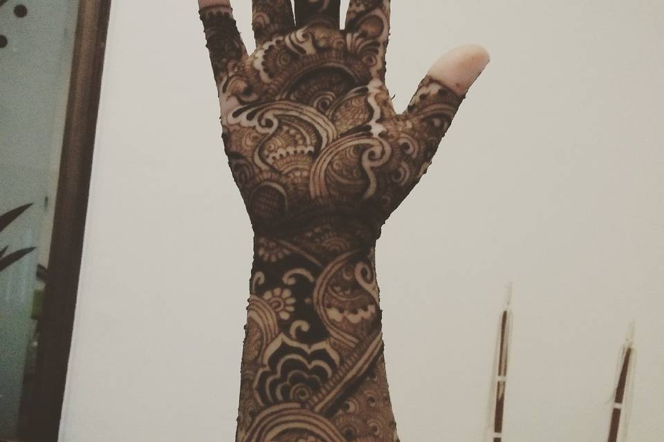 Nazia Mehendi Artist