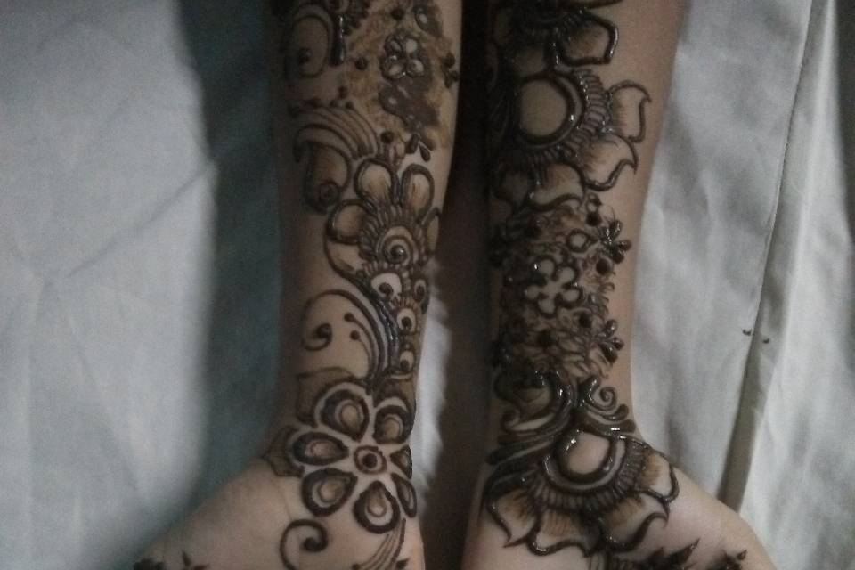 Nazia Mehendi Artist