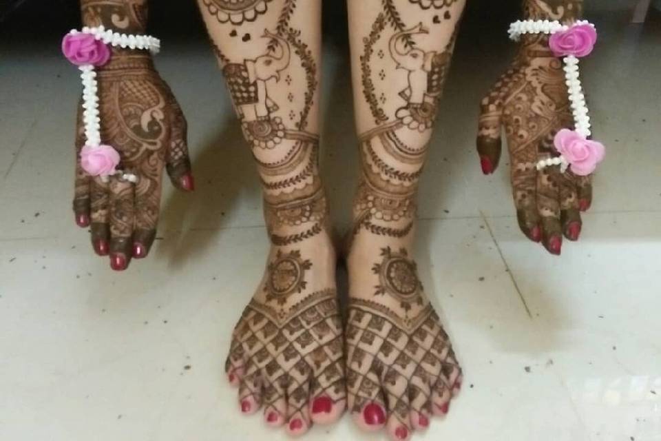 Nazia Mehendi Artist