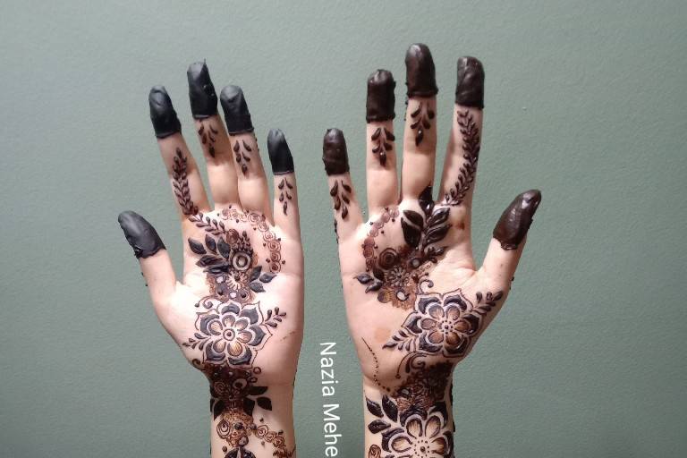 Nazia Mehendi Artist