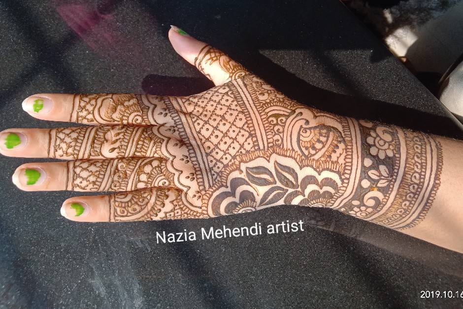 Nazia Mehendi Artist