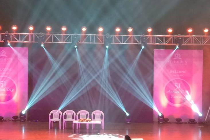 Live Stage By Anandhi