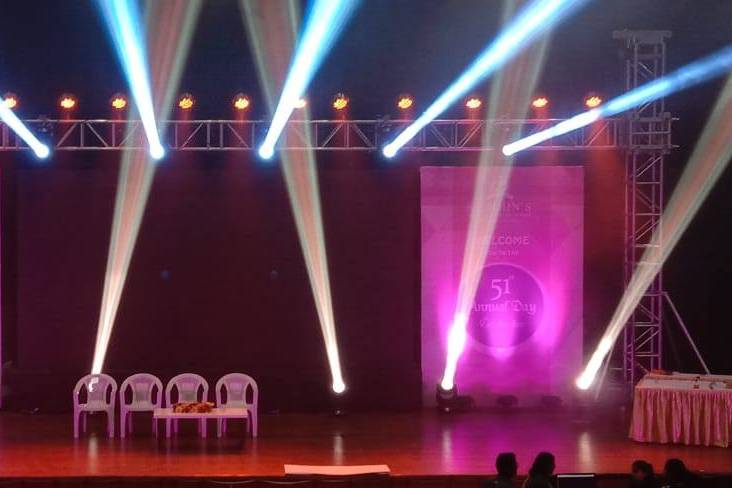 Live Stage By Anandhi