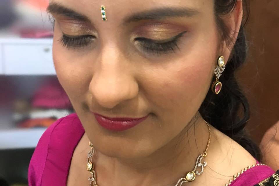 Vallari Chaudhari - Makeup Artist