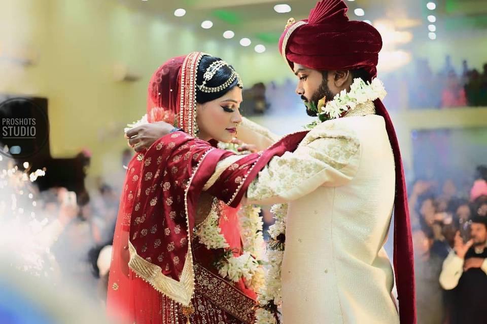 Weddingweb_by_sauravgupta_1639661071_2729997397567463885_7929679840