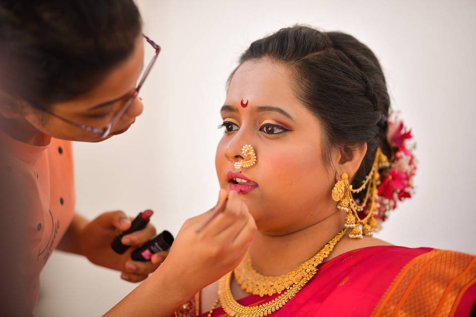 Janvi Makeovers, Mumbai