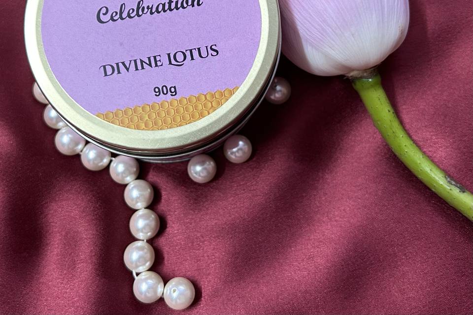 Divine Lotus Beeswax candle
