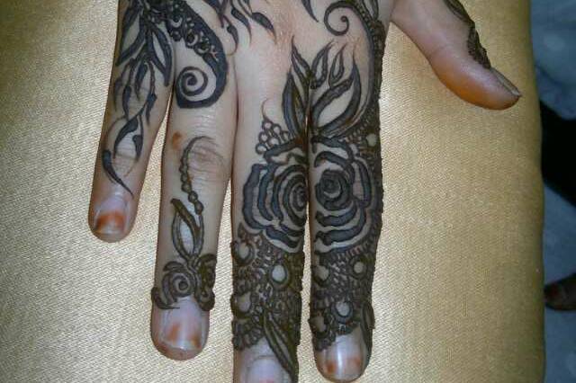 Creative Mehndi Design and Wedding Planner by Zahina