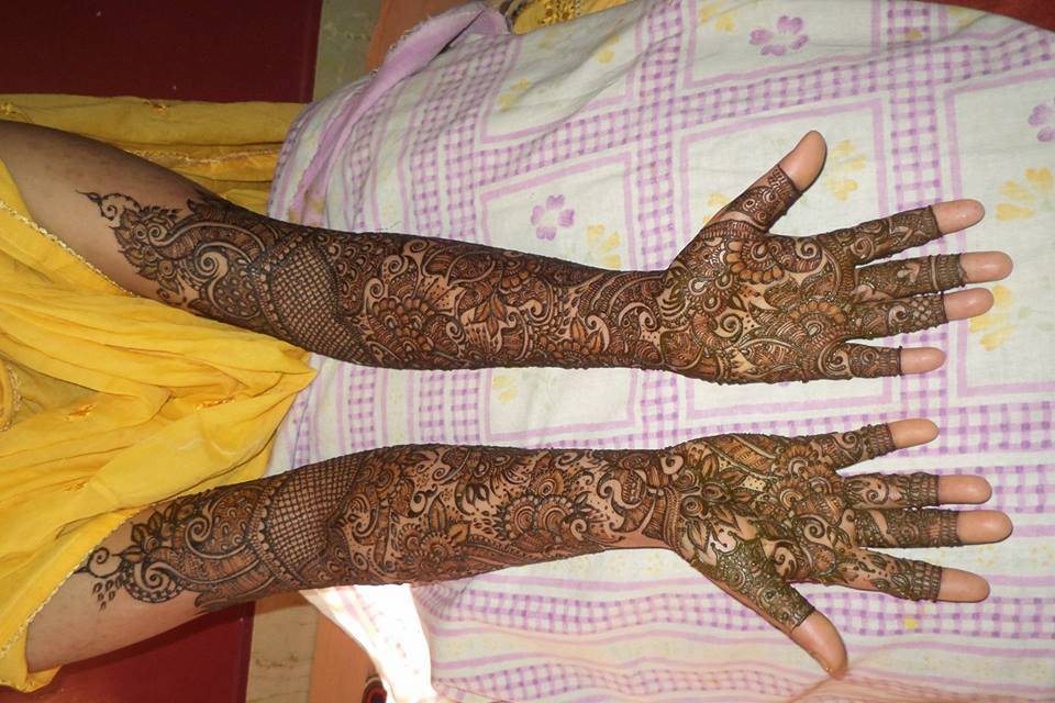 Creative Mehndi Design and Wedding Planner by Zahina