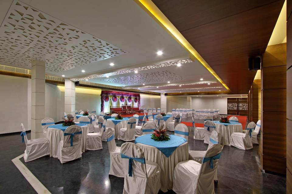 Sarjak hall