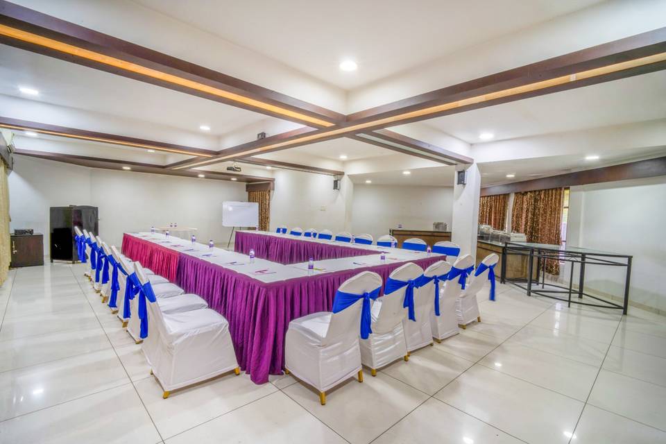 Parisamwad hall