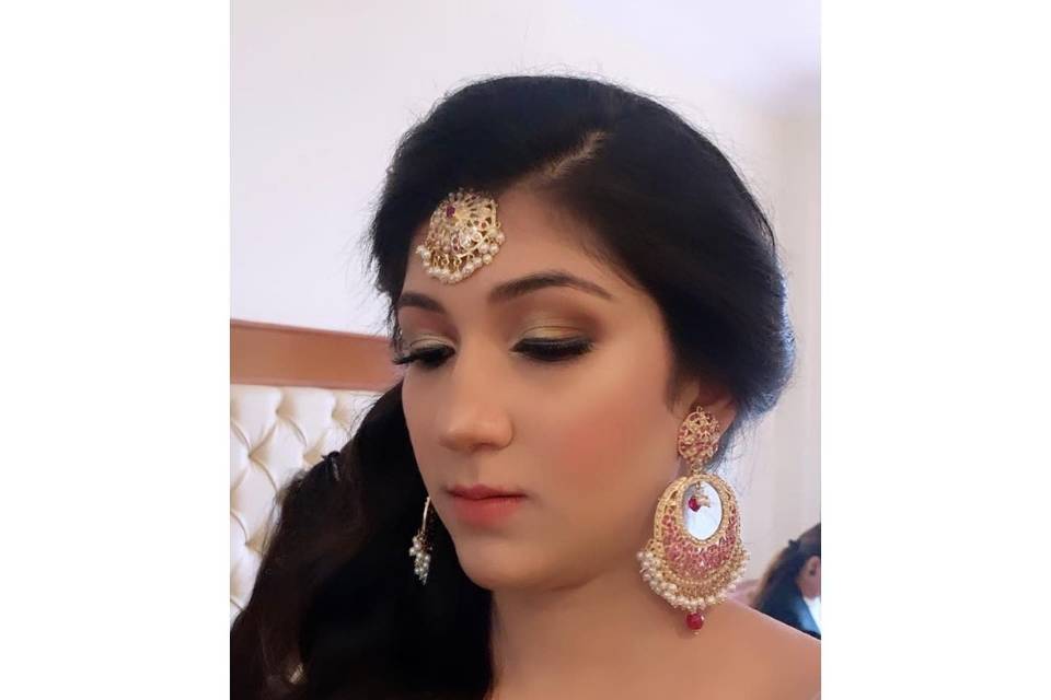 Saaba Arora Makeup