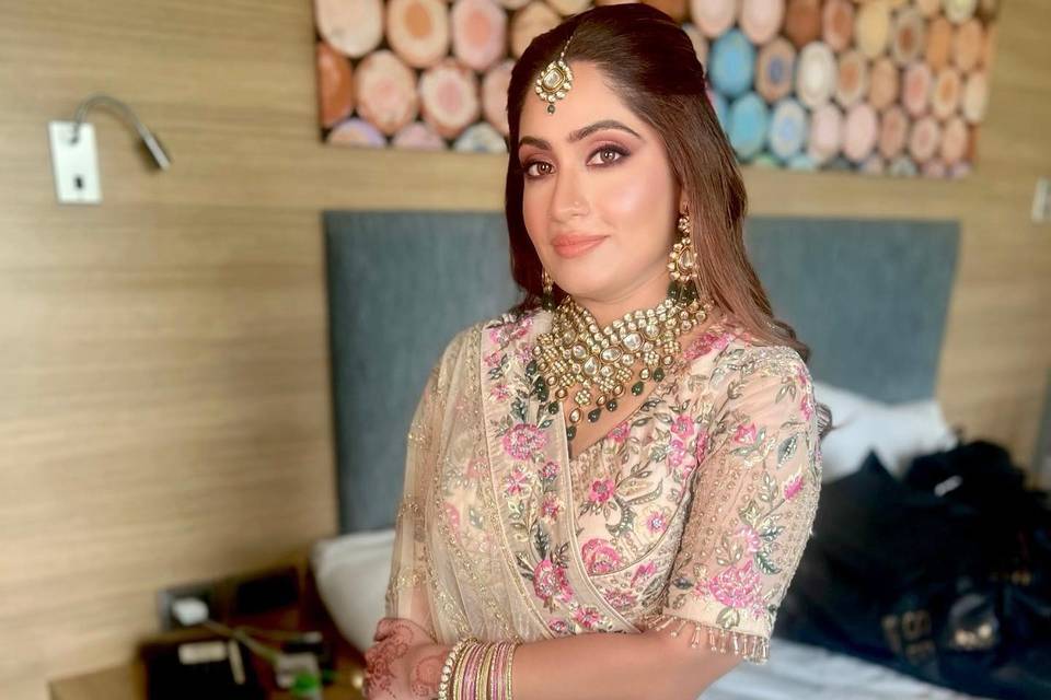 Saaba Arora Makeup