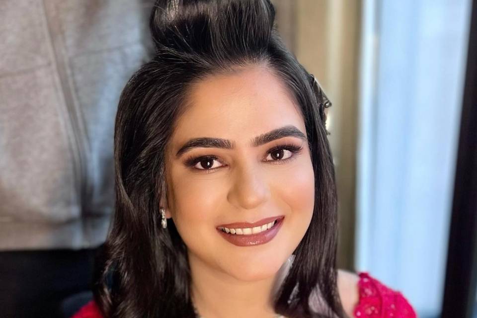 Saaba Arora Makeup