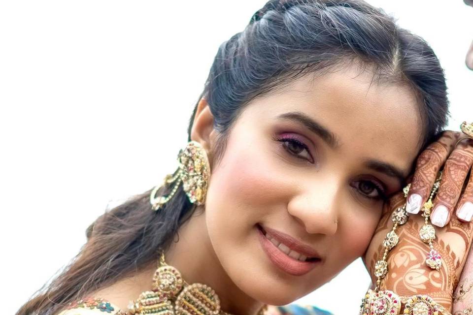 Saaba Arora Makeup