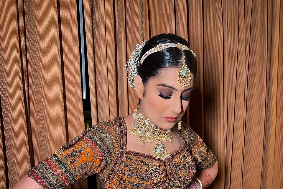 Saaba Arora Makeup