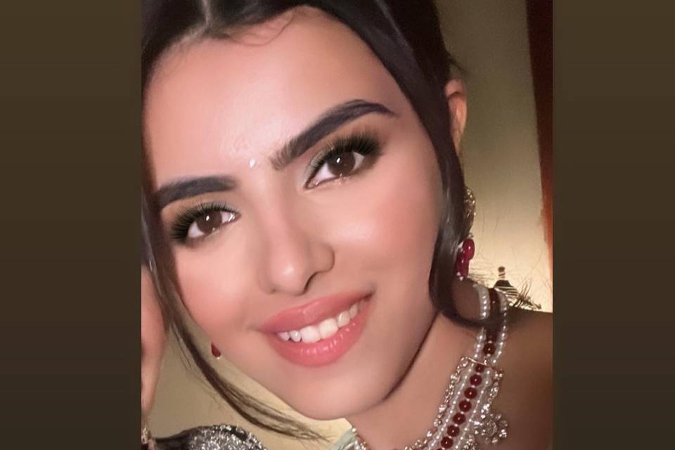 Saaba Arora Makeup