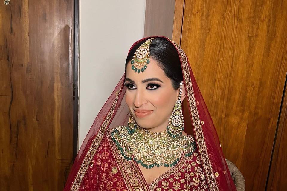 Saaba Arora Makeup