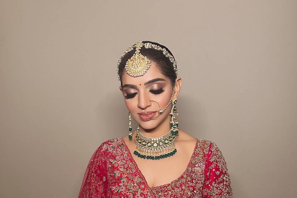 Saaba Arora Makeup