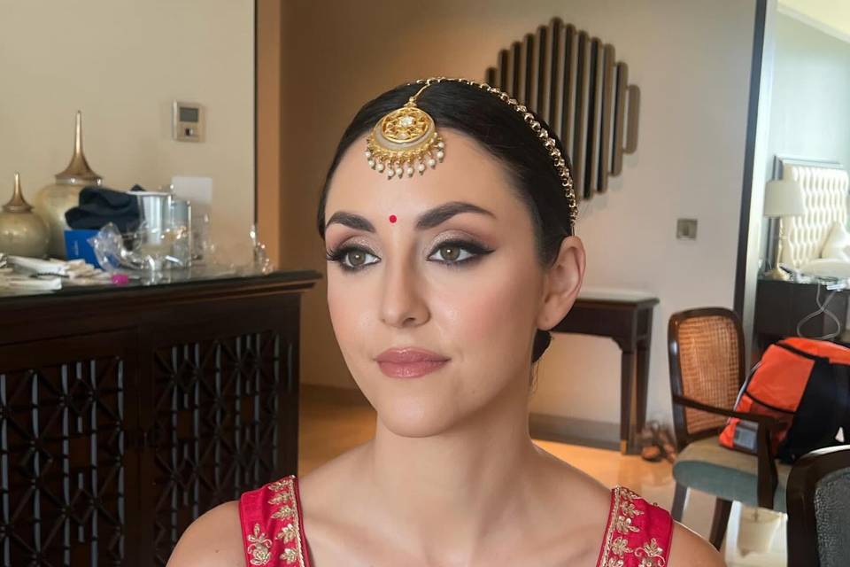 Saaba Arora Makeup