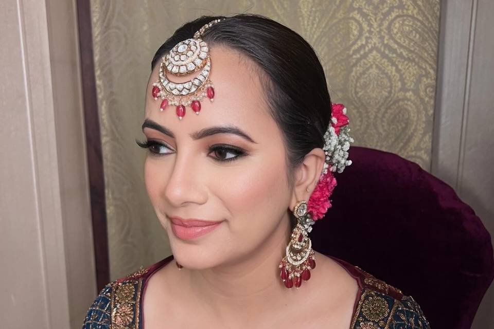 Saaba Arora Makeup