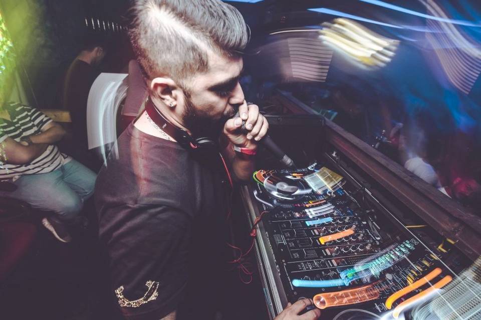 DJ Vee, Mumbai